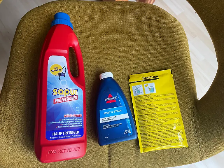 Putzmittel Kärcher Bissel und Sapur für Lidl Cleanmaxx im Teppich- und Polsterreiniger-Test